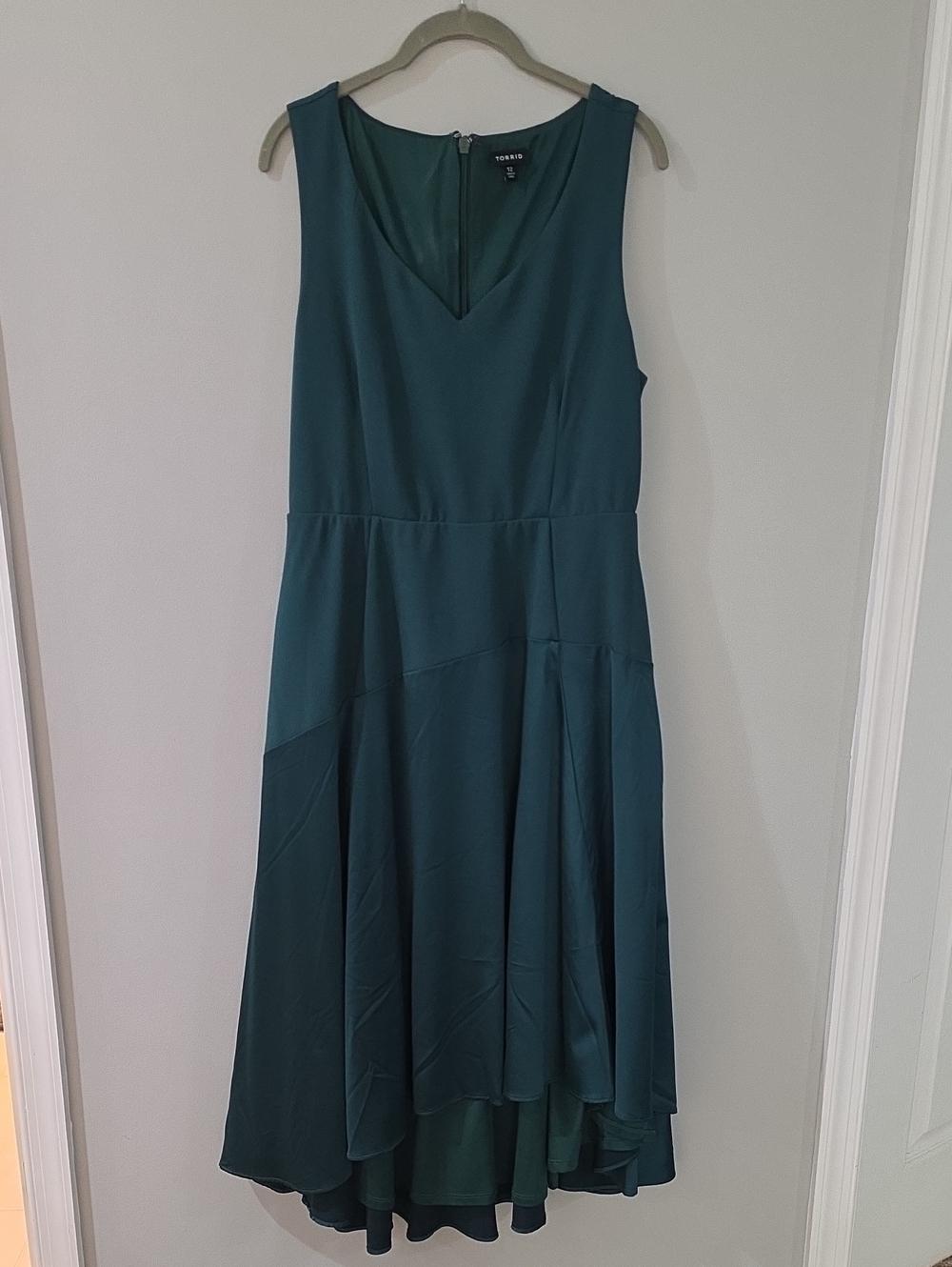 torrid Green V-Neck High-Low Sleeveless Dress